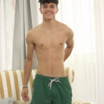 Twink: 5’9″ Brooklyn Spencer